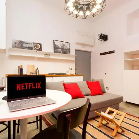 Apartament Elegante Dimora Garibaldi - 15 Min To Duomo *