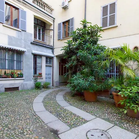 Apartment Elegante Dimora Garibaldi - 15 Min To Duomo Milan